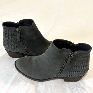 Kensie booties size 8.5